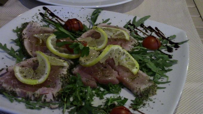 Carpaccio of tuna - Teraca signiture dish. Fabulous. The chef is a wizard!