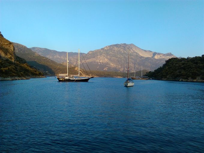 Evening settling over another perfect bay.