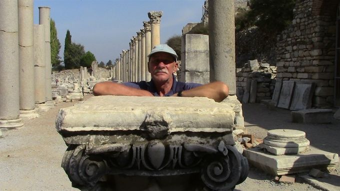 Ephesus - Dodgy geezer photobombing my shot