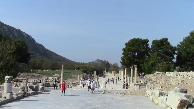 Ephesus - Harbour street in the lower city, gymnasium on the right.