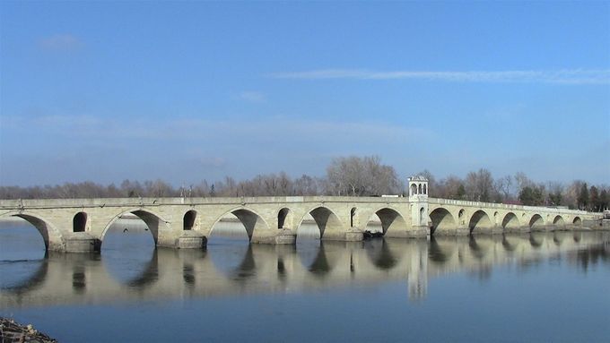 The bridge over the river Meric, called the New bridge it was built between 1608-1615.