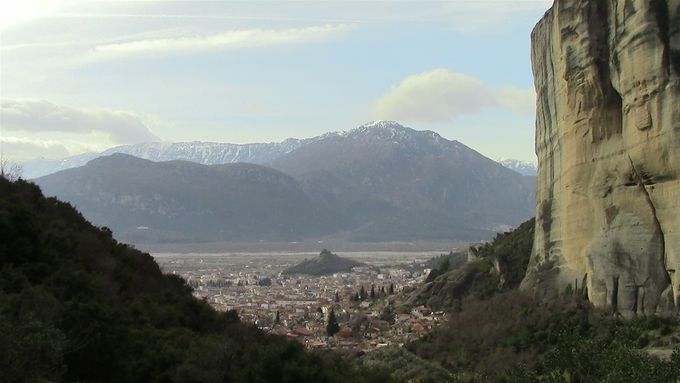 Kalambaka from the path to Agia Trias (Trinity)