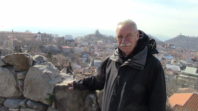 The old city view from Nebet Tepe (plus dodgy geezer)